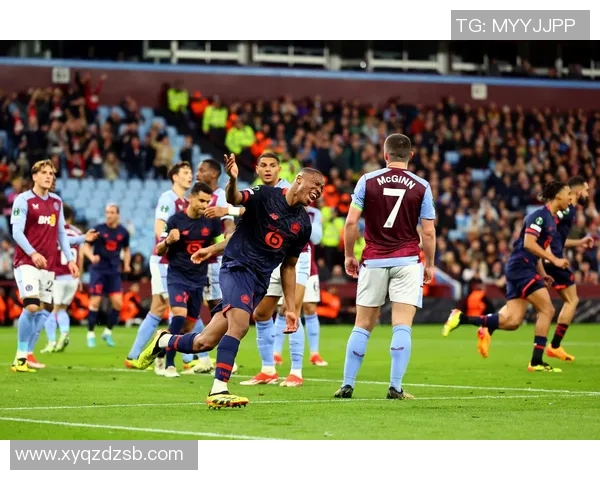 世界杯精彩对决利物浦与曼联战成平局点球大战引爆全场激情瞬间集锦 世界杯精彩对决利物浦与曼联战成平局点球大战引爆全场激情瞬间集锦