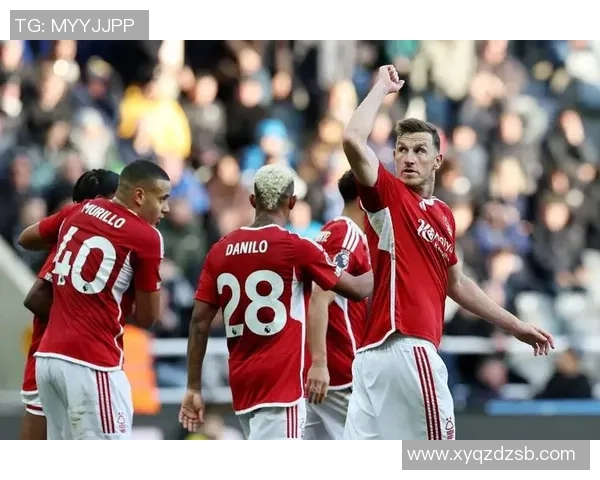 中超精彩对决波尔图逆转曼联帽子戏法引发全场狂欢战术分析揭秘